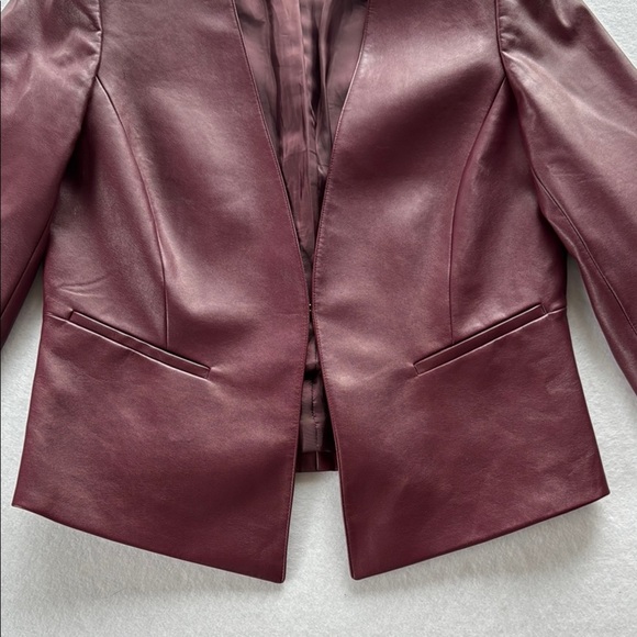 Arthur S Levine Tahari Burgundy Faux Leather Fitted Blazer Tailored Lined Sz 6 - Picture 6 of 9